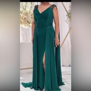 Elegant Green Evening Gown